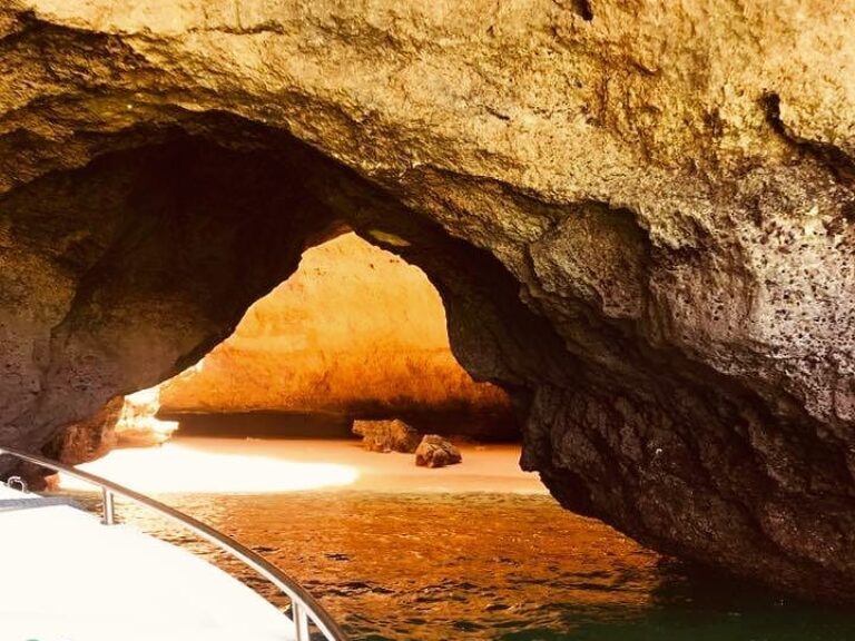 Private Tour to Benagil and Marinha Caves From Carvoeiro.